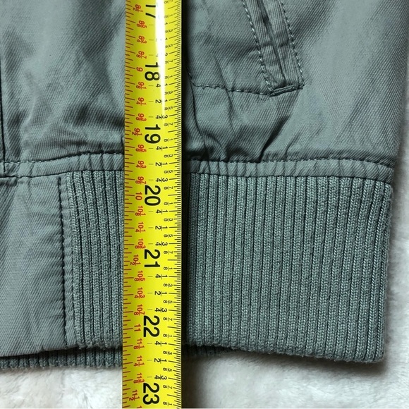 Fox Racing Light Grey Bomber Lightweight Jacket Size Medium - Picture 15 of 15